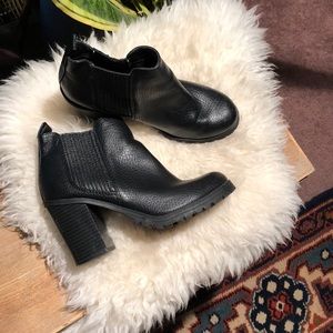 Same & Libby combat boots!